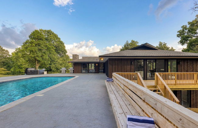 Amber Refresh by Avantstay Pool and Hot Tub - Foto 31