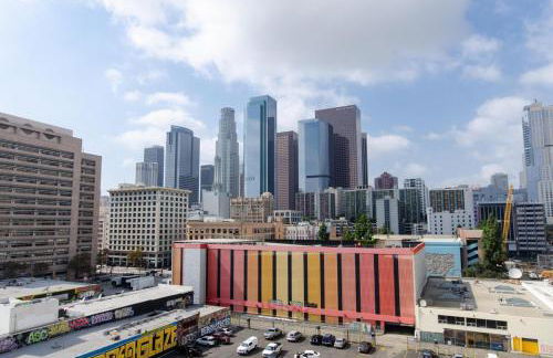 Lovely 3BR Apt With Balcony And Rooftop Pool Plus Views - Foto 21