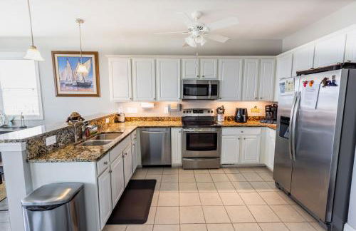 Relax,Fish,Grill,Chill! Pup,Kid Friendly Riverfront Paradise! Amenities,Gameroom - Foto 10