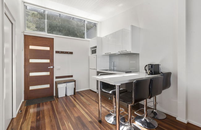 Seafarers Getaway - Photo 9