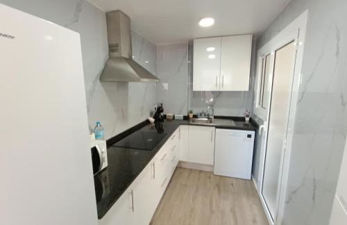 Cozy and sunny penthouse Fira BCN - Photo 7