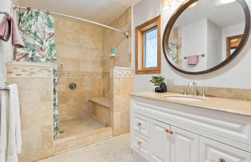 Dual Home Retreat! Walk Between Both! Sleeps 28 - Foto 33
