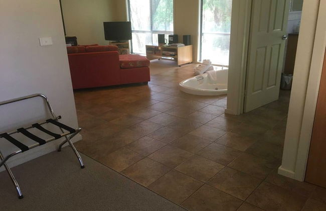 Indulge at the Beautiful Otway Winery - Foto 4