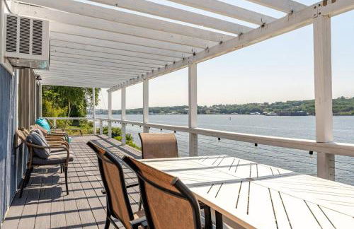 Riverfront Home with a View! - Foto 2
