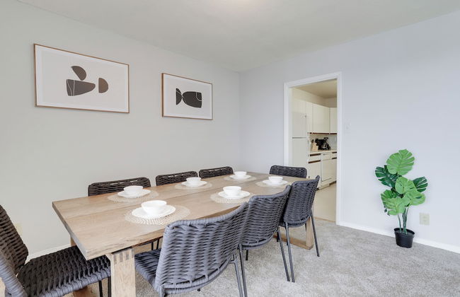 Bright Comfort in DC Apts - Foto 40