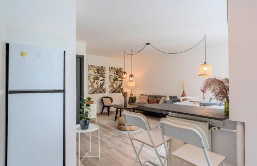 Charming apartment with parking and balcony. - Foto 9