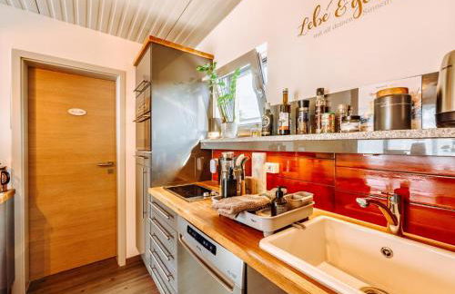 Schäfers - Ihr Wohlfühlort - Hochwertige Ausstattung, Naturgrundstück mit Bachlauf, Terrassen, WLAN, Parken - an 2 Seen bei Leipzig - Foto 49