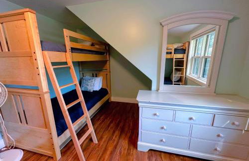 91WR Lake vibes and views at this waterfront home in the the White Mountains! Rest, relax, explore! - Foto 31