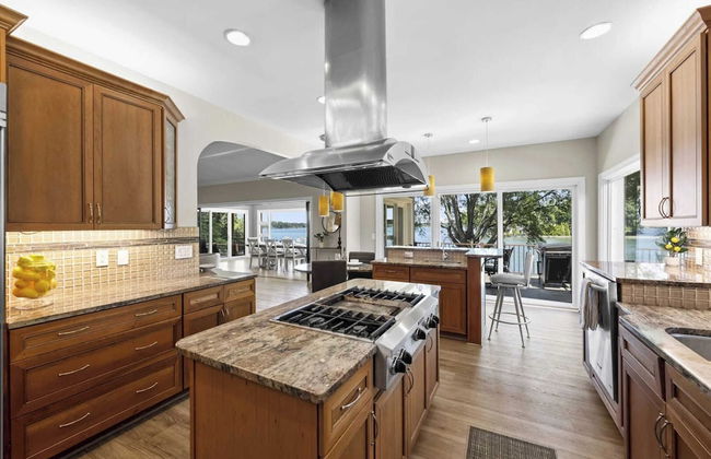 Water, Water Everywhere by Avantstay Pool + Dock - Foto 62