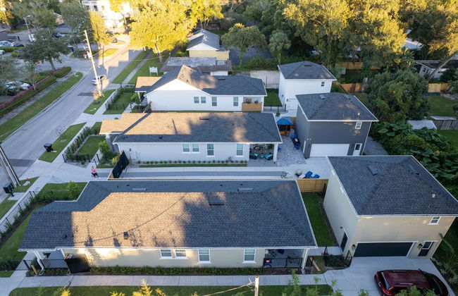 Brand New Modern Pet Friendly Zen Home W/ Private Home Theater & Hot Tub! 2 Bedroom Home by RedAwning - Photo 52