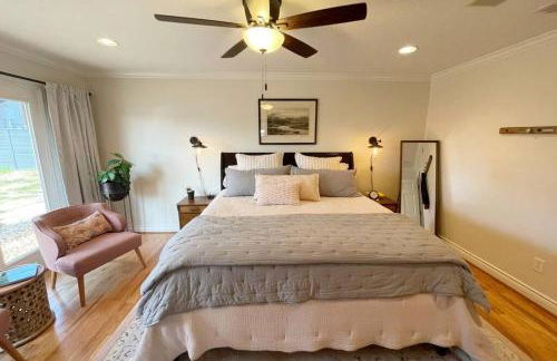 Colorado river access, game room & swimming pool - Photo 4