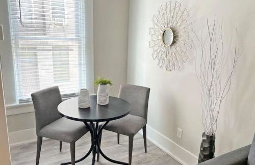 Full Building Huge Downtown Retreat Walkable to Everything - Foto 33