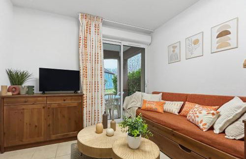 T3 chaleureux avec terrasse et piscine chauffée - Foto 5