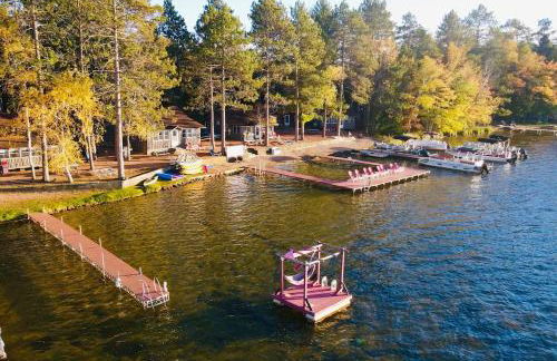 Cedaroma private Home in Resort to relax in the northwoods - Photo 15