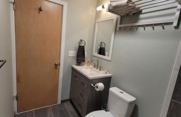 Beautifully Updated Lakefront Escape-Pets welcome! - Foto 13