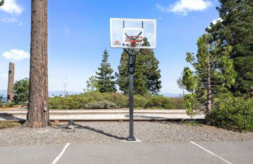 Tahoe City Retreat - For 8 - Foto 66