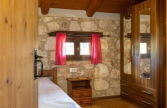 Vardiola Houses, close to Agios Sostis Beach, by ZanteWize - Foto 60