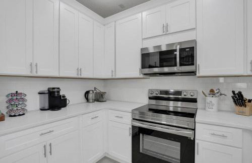 Modern and Updated 3br Home in Quiet Neighborhood - Foto 2