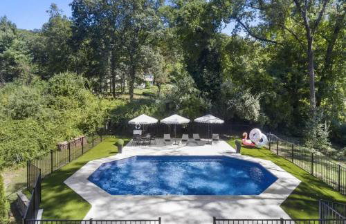 Renovated Retreat with Heated Pool - Foto 1