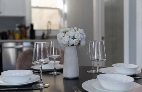 Stylish Secret, 1 FREE Parking, Sleeps 8, Walk to train and Red Bull Arena, 20 Percent OFF - Foto 32