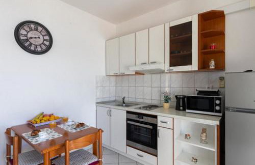 Apartments More - Photo 30