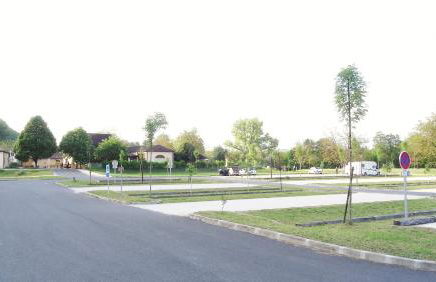 CHAMBRE du SABOTIER - Studio troglodytique - A 100 m Baignade en rivière - Location de Canoë - Circuits cyclo - Aire de pique-nique - 3 restaurants - Foto 19