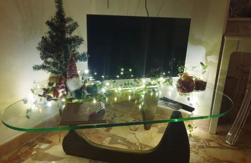 Iris Apartment with Jacuzzi - Easy City Access - Foto 16