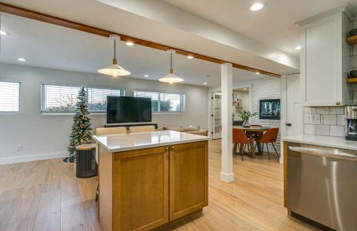 Pool and Hot Tub Access Luxury Roy Oasis! - Photo 11