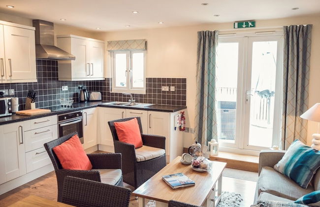 Padstow Breaks - Duke House - Photo 16