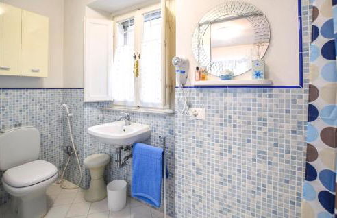 2 Bedroom Amazing Home In Massarosa - Foto 19