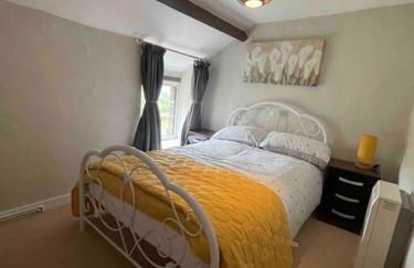 Yew Tree Cottage, 3 bedroom, 4 Church Row Defynnog - Photo 16