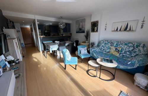 Bonito apartamento con gran terraza y piscina comunitaria AV-08 - Foto 32