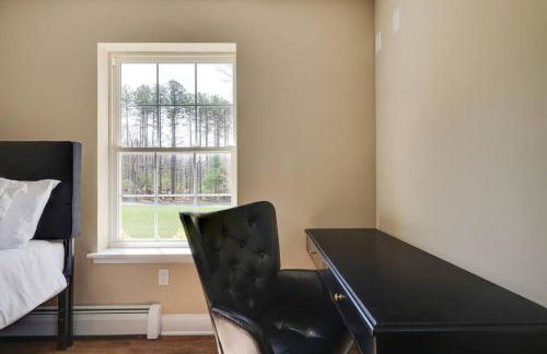 Luxe Lrg Pocono House for 18 Hot Tub/Gameroom/Pool - Foto 22