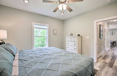 Modern Waveland Home with Deck, Walk to Beach! - Foto 9