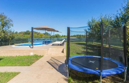 Cozy Home In Donji Andrijevci - Foto 6