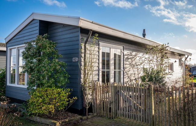 Canal-side Stay, Giethoorn - Photo 20