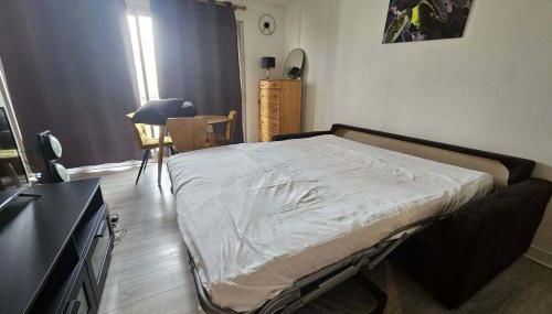 Bright and pleasant studio near city center - Foto 4