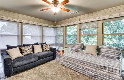 Marina Villa Condo at Lake Keowee with Fireplace - Foto 15