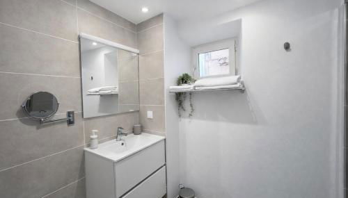 Sous les platanes - Photo 3