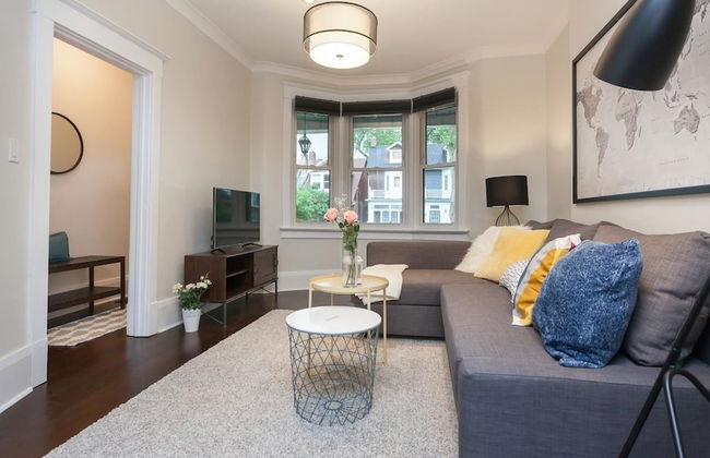 Applewood Suites - Danforth Avenue - Foto 12