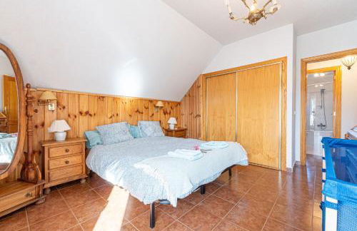 Villa con Jacuzzi exterior y Piscina cubiertos - Foto 45