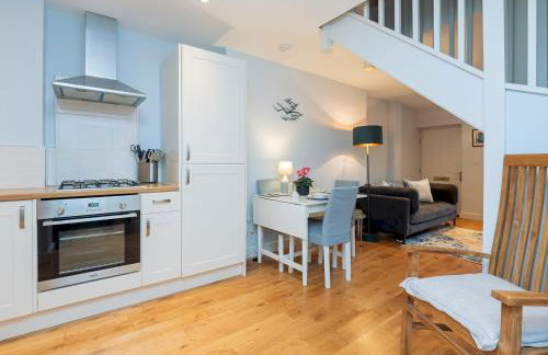 Delightful retreat in Larkhall with free parking - Pass the Keys - Photo 7