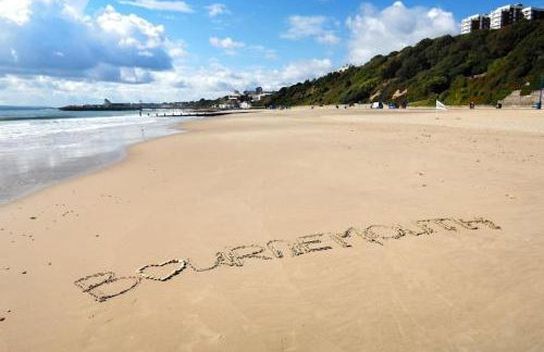 TAYLOR DRIVE by BOURNECOAST - A Lovely Countryside Family Home with a Garden and Parking - HB1522 - Foto 31