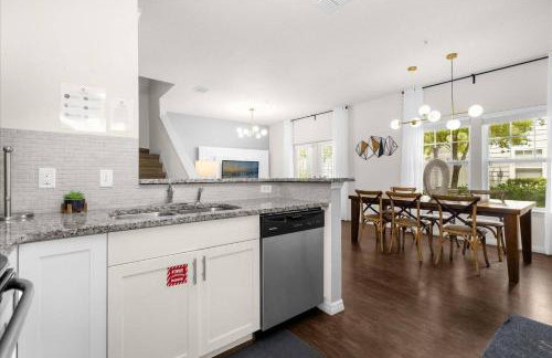 4 BD 3 BA Lucaya Village 21-101 - Foto 9