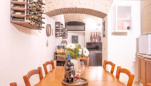 The Wine Cave, Spacious 2BDR 100sqm Apartment, Steps from Milano Centrale, Ideal for large Families and Groups - Strong WiFi - Foto 3