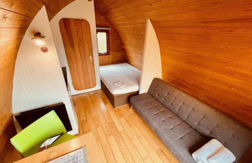 MegaPod 1 at Lee Wick Farm Cottages & Glamping - Foto 9