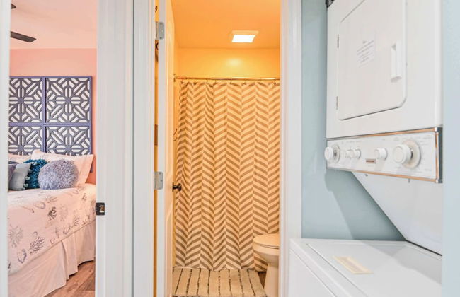 Sandshells Retreat Walk to Beach. Great Area! - Foto 10