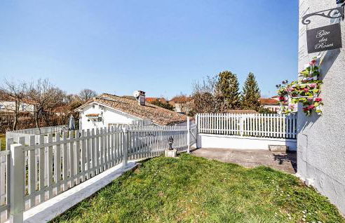 2 Bedroom Cozy Home In Oradour-Fanais - Foto 11