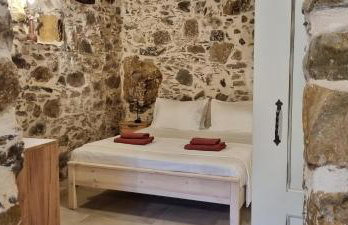 Mesavlia Traditional Stone House - Photo 10