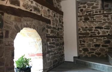 Venetia's Stone House - Photo 30